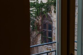 De Gregorio Suites