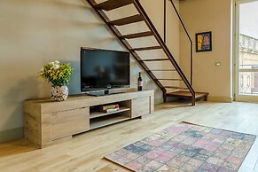 De Gregorio Suites