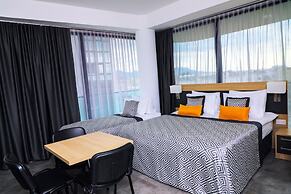 Sky Roof Hotel