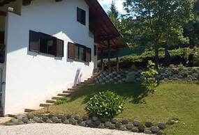 B&B White Rose