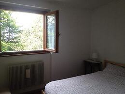 B&B White Rose