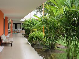 Hotel Yalconia