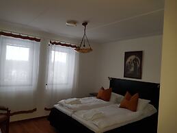 Big Moose Hotel