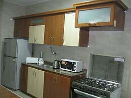 Three Bedroom Apartment With Pyramids View