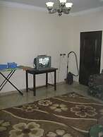 Three Bedroom Apartment With Pyramids View