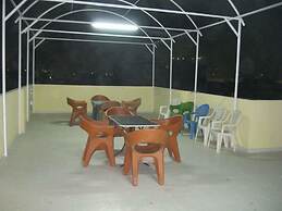 Three Bedroom Apartment With Pyramids View