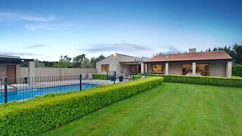 Tora Bay Exclusive Estate