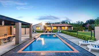 Tora Bay Exclusive Estate