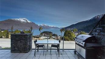 Lake Wakatipu Views