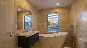 Luxury at Coronet