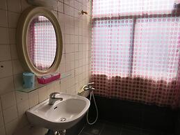 Reui Cheng Hotel