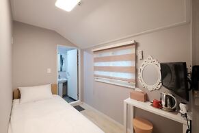 DAOL guest house