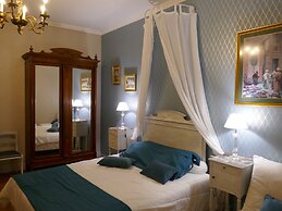 Manoir De Tireveste