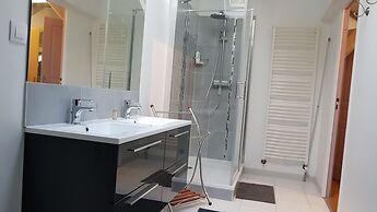 Manoir De Tireveste