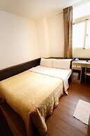 D.Y. Hotel