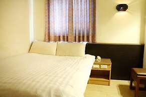 D.Y. Hotel
