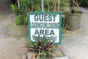 Laiya White Cove Beach Resort