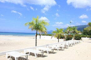 Laiya White Cove Beach Resort
