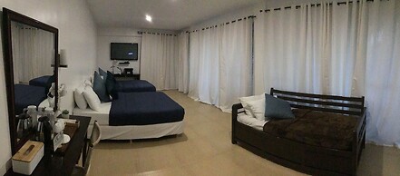 Laiya White Cove Beach Resort