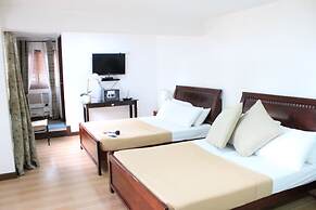 Laiya White Cove Beach Resort