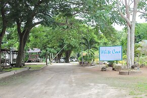 Laiya White Cove Beach Resort
