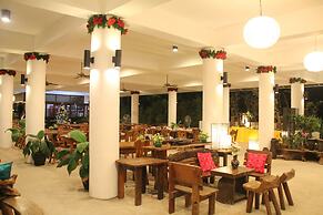Laiya White Cove Beach Resort