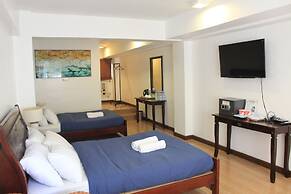 Laiya White Cove Beach Resort