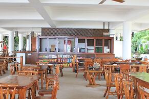 Laiya White Cove Beach Resort