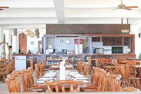 Laiya White Cove Beach Resort