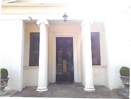 East Wing Apartment