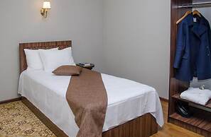 Jipek Joli Inn