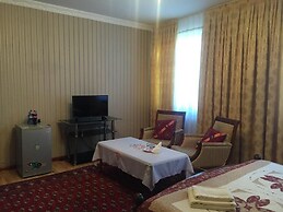 Jipek Joli Inn