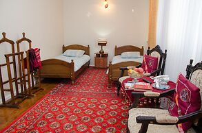 Jipek Joli Inn