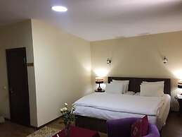 Jipek Joli Inn