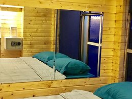 Blu Cabin Ari Stylish Gay Poshtel