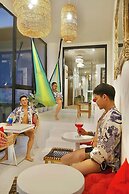 Blu Cabin Ari Stylish Gay Poshtel