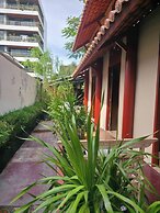Blu Cabin Ari Stylish Gay Poshtel