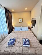 Blu Cabin Ari Stylish Gay Poshtel