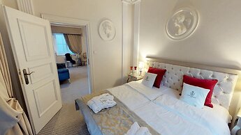 Hotel Pałac Alexandrinum