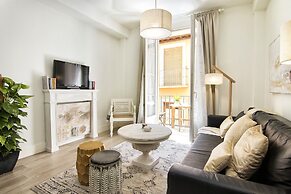 Granada Deluxe Apartments