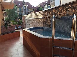 Palm Resort Hotel
