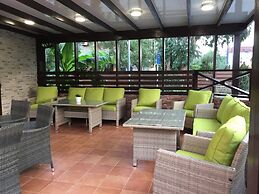 Palm Resort Hotel