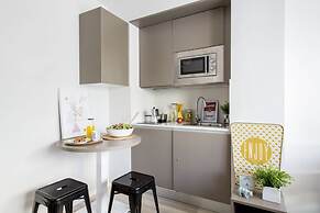 Residencia Universitaria Resa Claudio Coello - Campus Accomodation