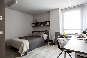 Residencia Universitaria Resa Claudio Coello - Campus Accomodation