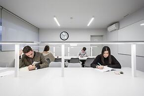 Residencia Universitaria Resa Claudio Coello - Campus Accomodation