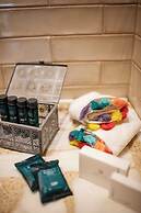 Klaritz Suites