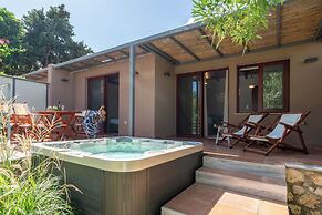 Klaritz Suites