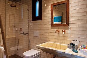 Klaritz Suites