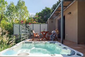 Klaritz Suites