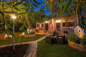 Anneta Studios